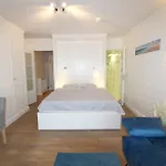 Duenenhof Zum Kronprinzen, App 88 아파트