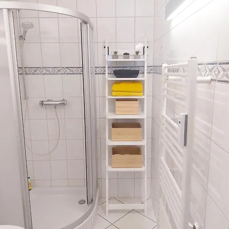Duenenhof Zum Kronprinzen, App 88 아파트